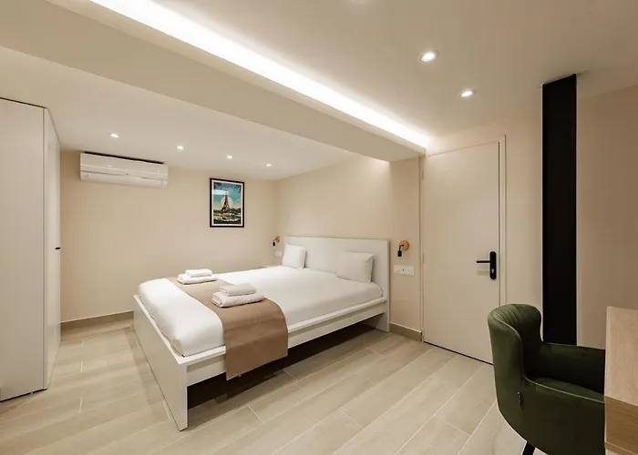 Апартаменты Modern Duplex 10 Min From Place De La Nation Париж